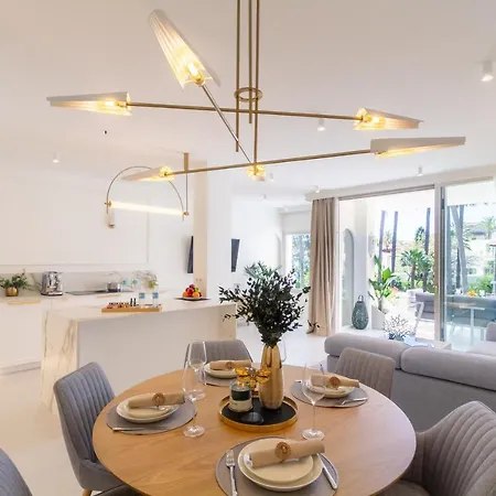 Elite Banus La Alcazaba Luxury Apartment Marbella