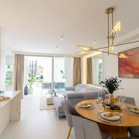 Elite Banus La Alcazaba Luxury *