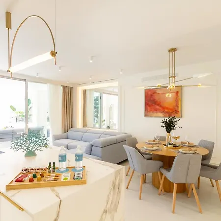 Elite Banus La Alcazaba Luxury *