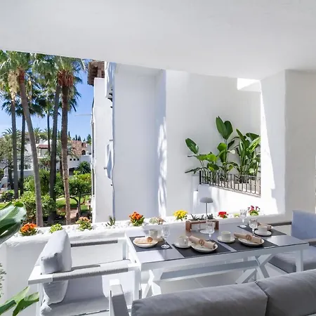 Elite Banus La Alcazaba Luxury Apartment